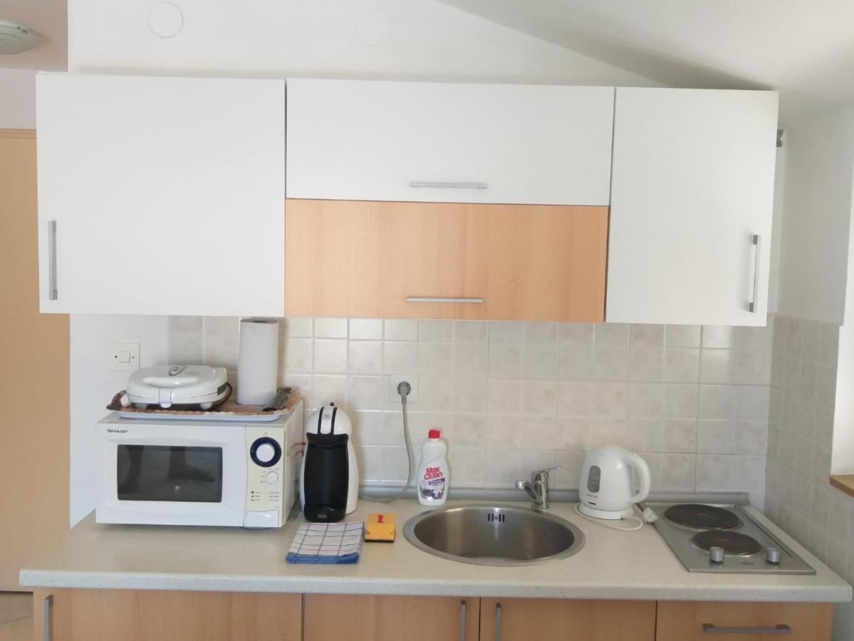 Apartmani Ana Tribalj Eksteriør bilde